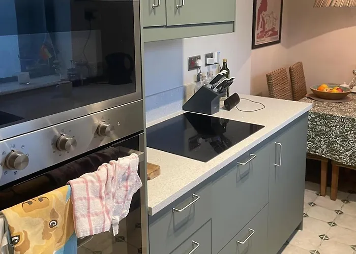 Дом отдыха 2-bed House Sleeps 4 Wifi