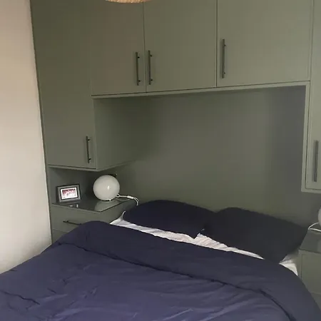 2-bed House Sleeps 4 Wifi 都柏林