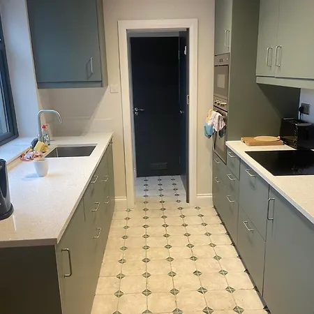 度假居 2-bed House Sleeps 4 Wifi *